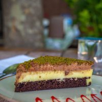 Çikolatalı Fıstıklı Pasta