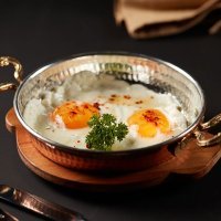 Sahanda Tereyağlı Yumurta